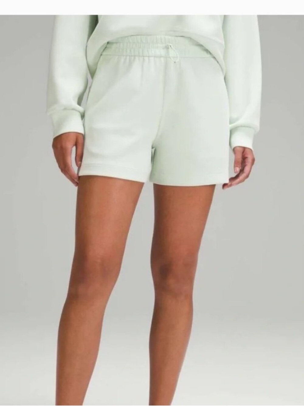 lululemon athletica Light Mint softstreme shorts 4”
